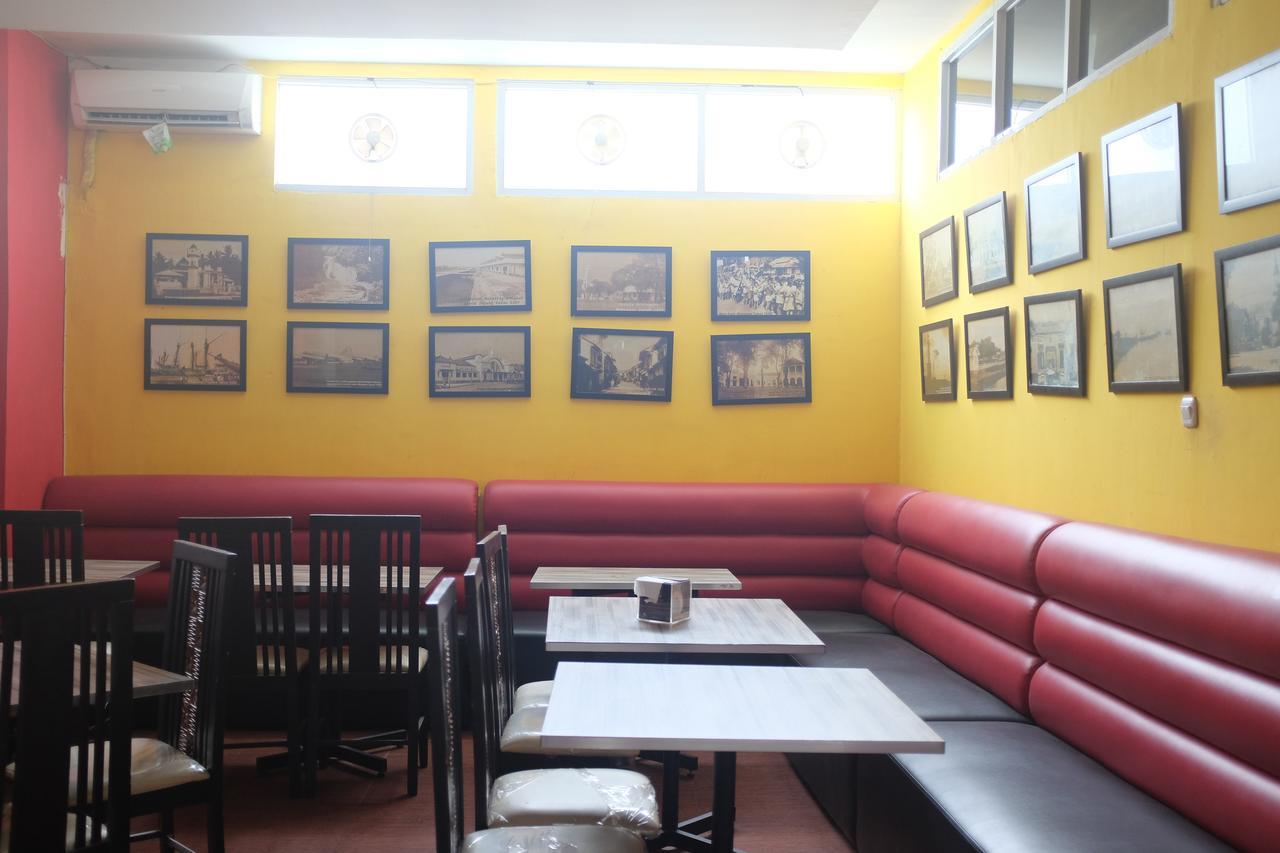 RedDoorz Plus near Senen Dżakarta Zewnętrze zdjęcie